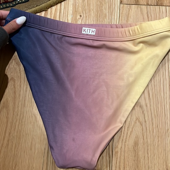 Kith women’s bathing suit top and bottom ombre - Picture 4 of 4